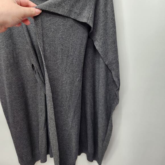 A Pea in the Pod Charcoal Gray Funnel Neck Belted Sweater Knit Poncho Women S/M - Picture 8 of 10